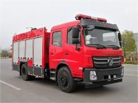 東風5.5噸水罐消防車