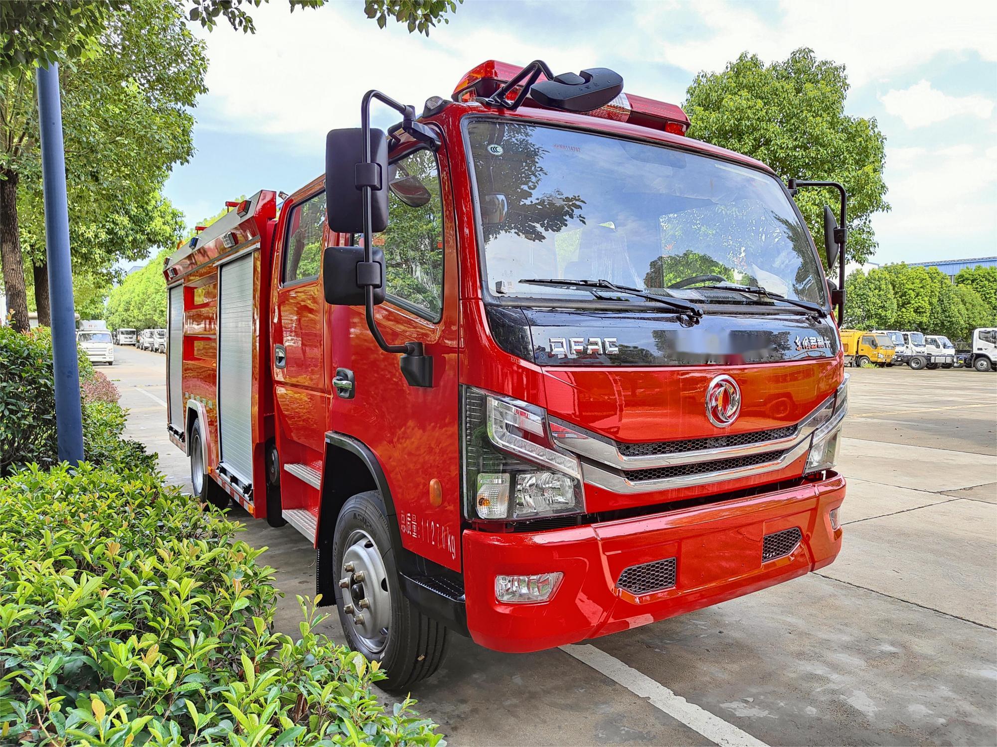東風(fēng)5噸水罐消防車