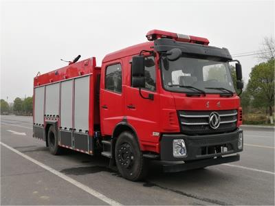 東風6噸泡沫消防車