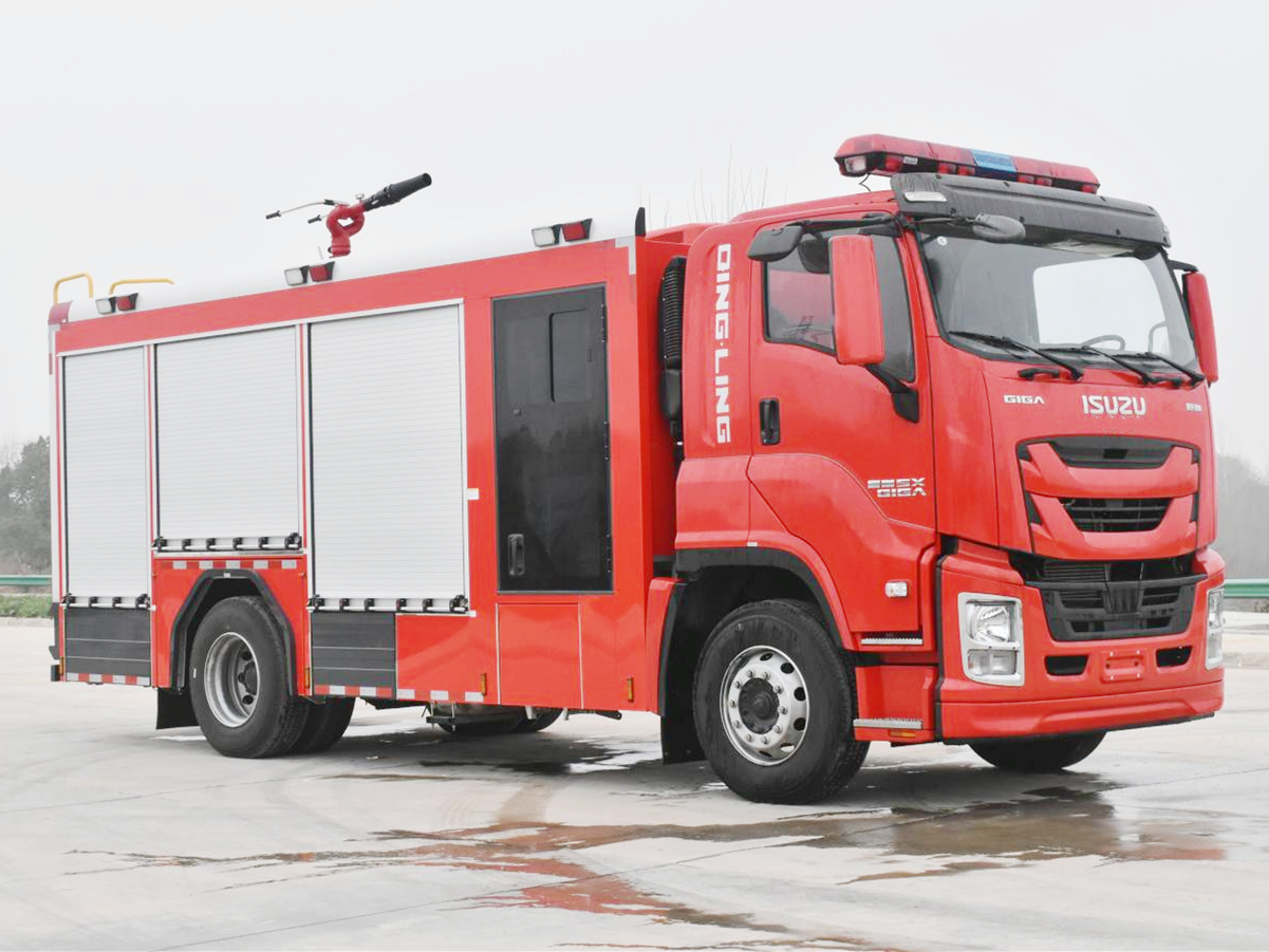 五十鈴6噸泡沫消防車（獨(dú)立乘員室）